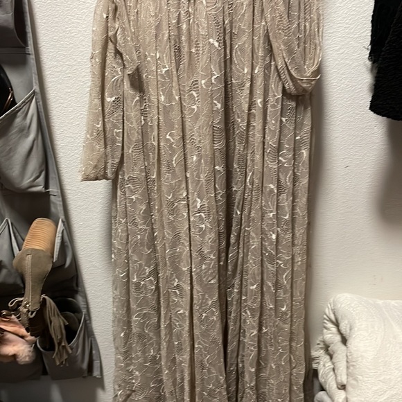 Vera Wang - Picture 3 of 12